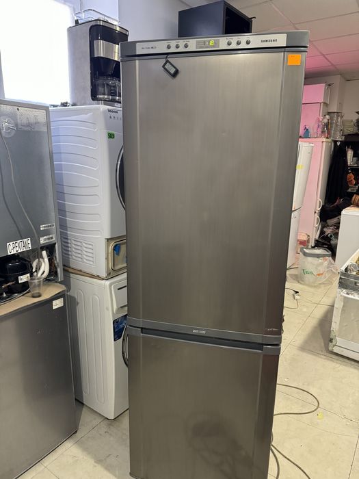 Samsung No Frost 182 см холодильник bs1028