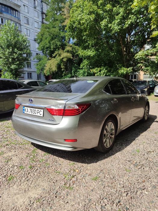Оренда авто. Аренда авто Lexus es300h 2014 гибрид/газ для работы в такси