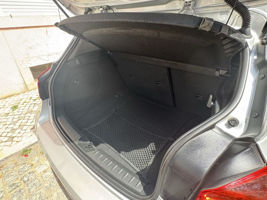 Viatura ligeira BMW SERIE 1 d EDynamics Line Sport