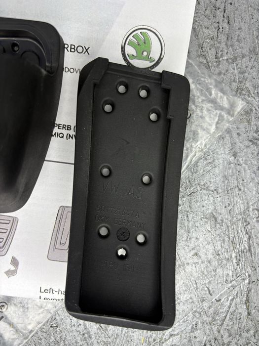 Оригінальні накладки на педалі Volkswagen | Skoda 5G1-064-205