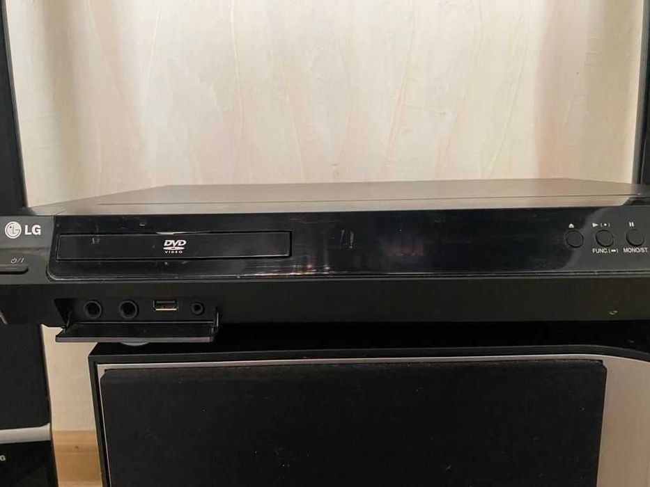 Домашний кинотеатр LG XH-T5020X (акустическая система 5.1 500Вт
