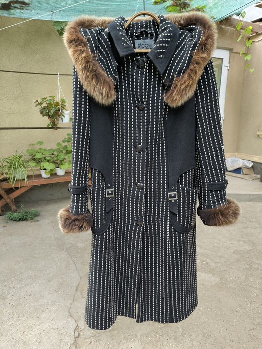 Пальто шерстяне жіноче