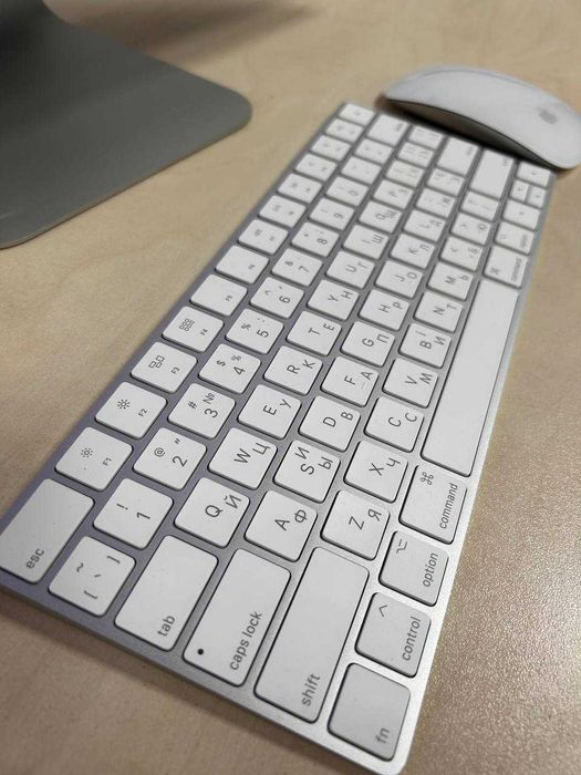 iMac 21.5'' 32GB 1TB i5 4GB Graphics 2019