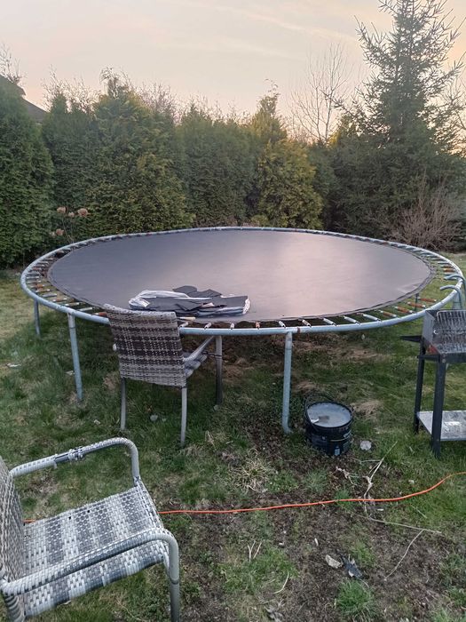 Trampolina ogrodowa