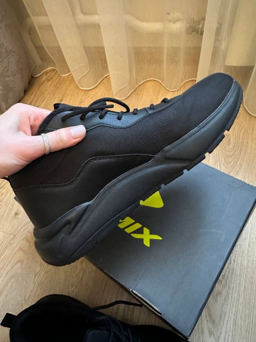 Чоловіче  взуття