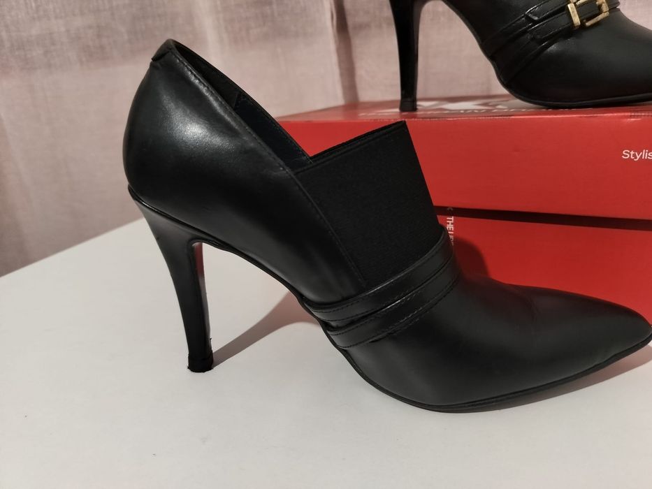 Sapato de salto alto