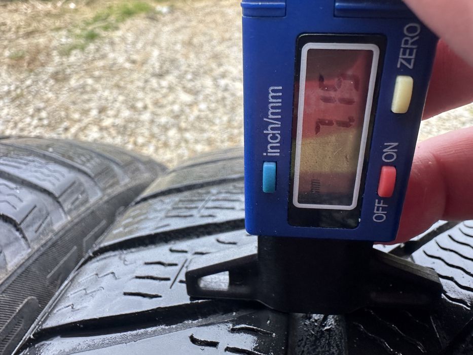 Шини зима 275/35 R21 Pirelli