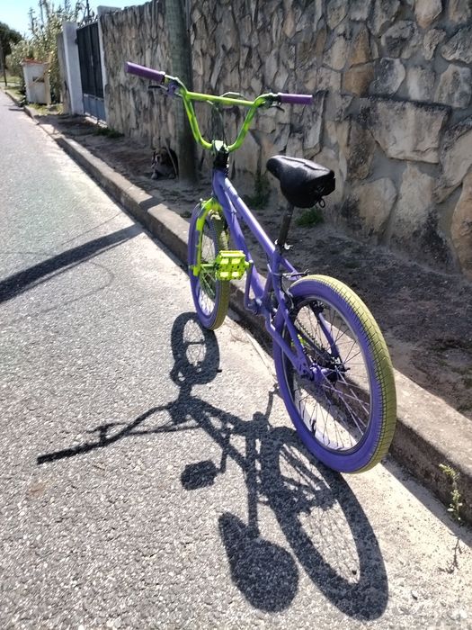 Bicicleta BMX  comprei a bicicleta em2024 e quase não foi usada