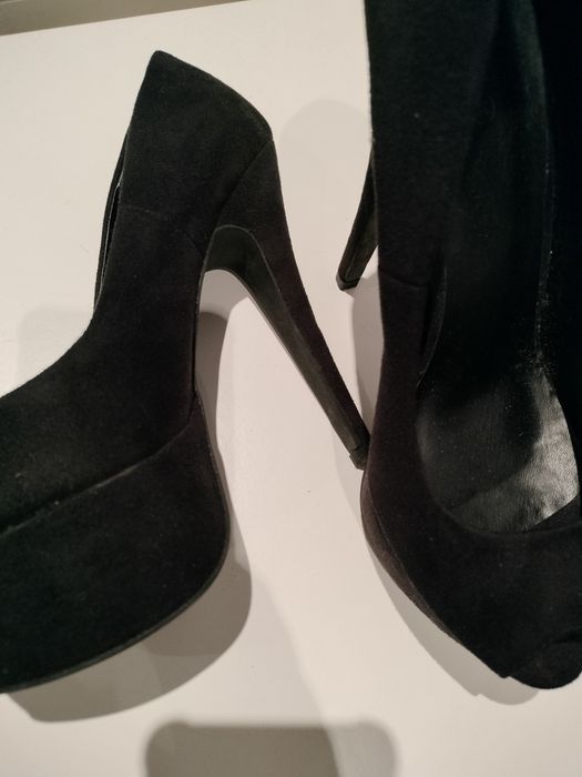 Sapatos altos  semi-novos