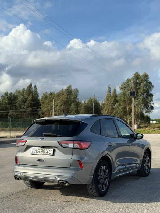 Ford Kuga 1.5 TDCi EcoBLUE ST-Line Aut - 2022