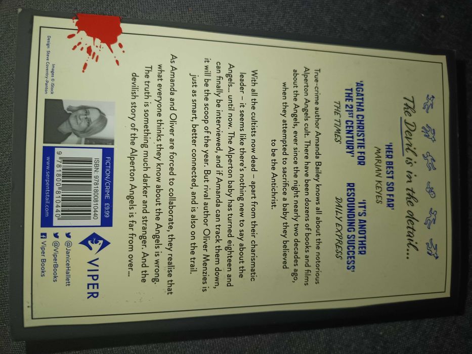 Livro The mysterious case of the Alperton Angels, de Janice Hallett