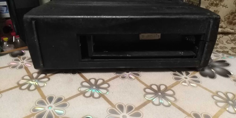 Продам радиоприёмник VEF SPIDOLA 323