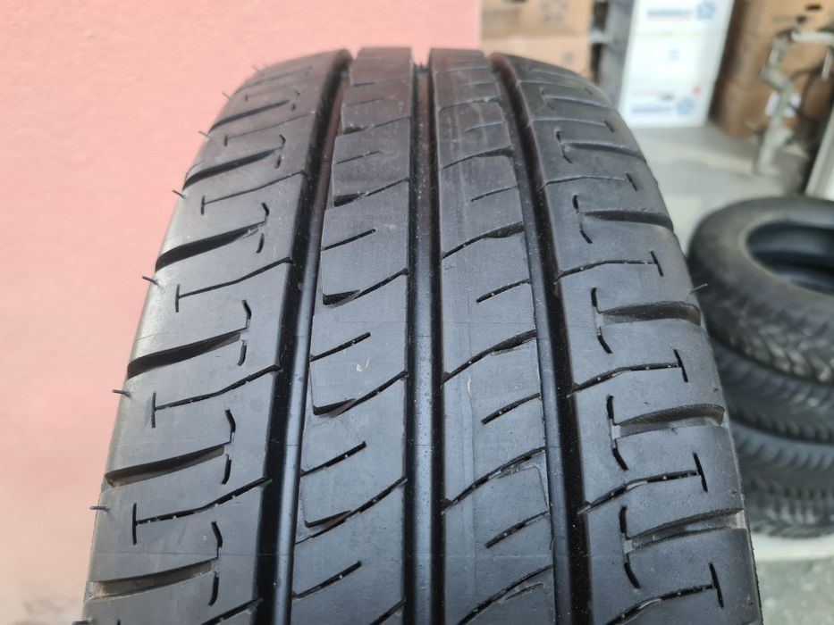 Komplet 215/70r15C Michelin Agilis demo