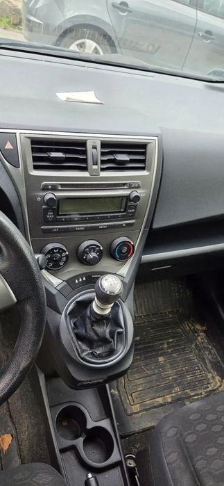 TOYOTA VERSO S radio fabryczne