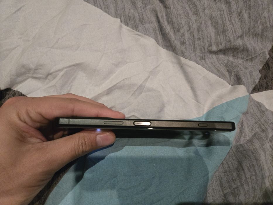 Xperia 5 mark 4 128 gb черний