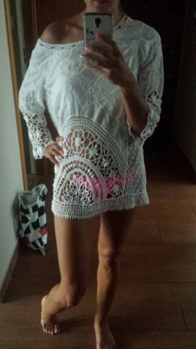 Bluzka ażurowa haftowana idealna na plażę biała