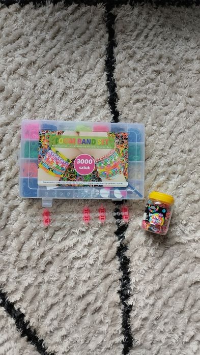 Zestaw loom band set plus zawieszki z Violetty