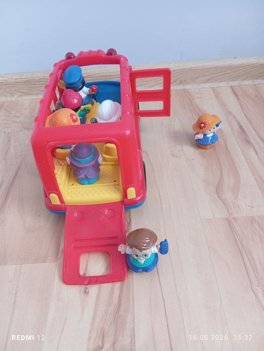 Autobus zabawkowy fisher Price