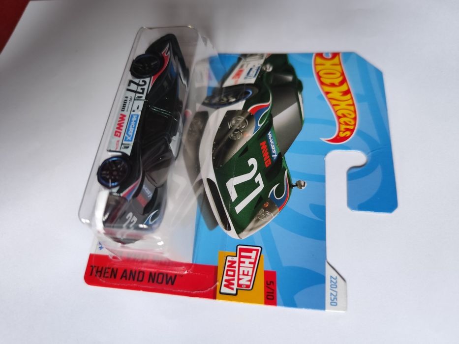 Hot Wheels 67 Ford GT40 Mk IV