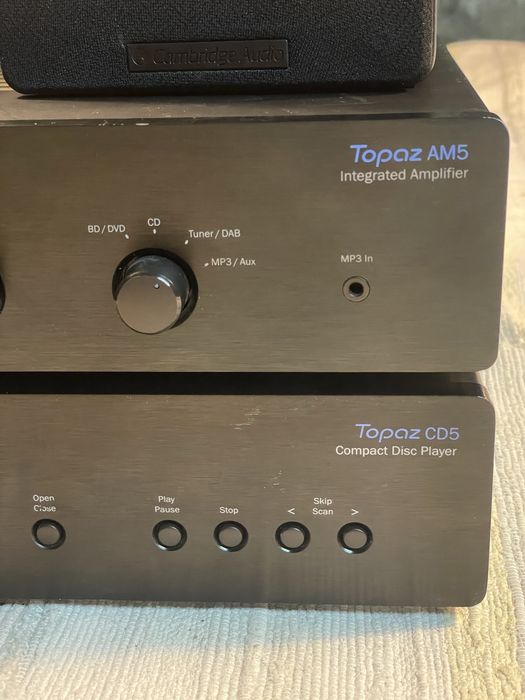 Cambridge Audio Amplifier and CD Player + Speakers64585347928834121