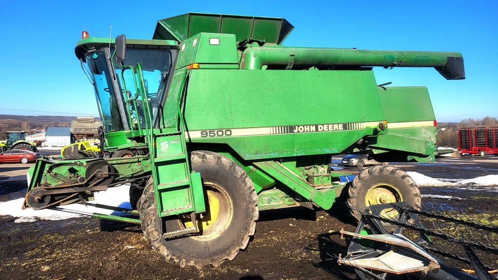 Комбайн зернозбиральний John Deere 9500