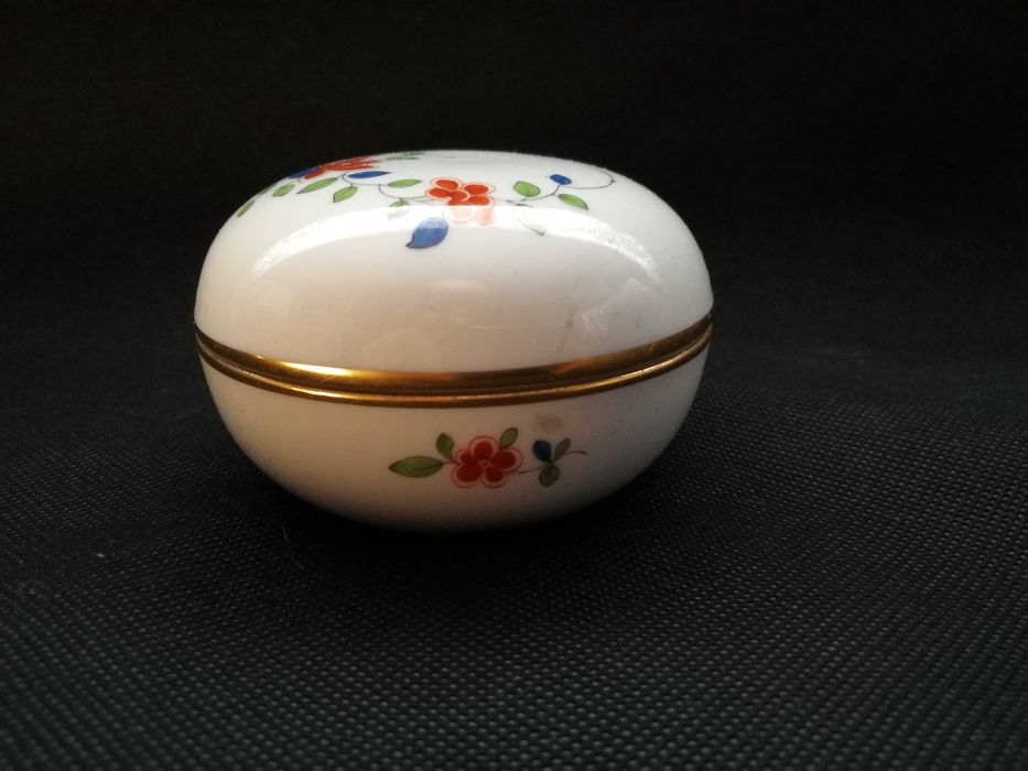 Miśnia bomboniera puzderko meissen