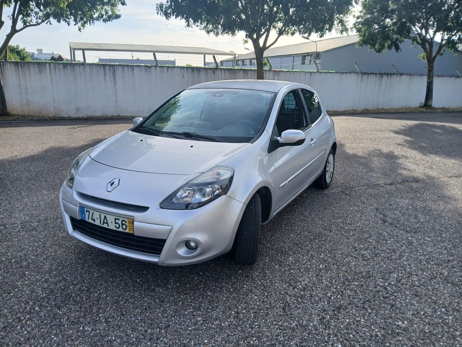 Renault clio comercial