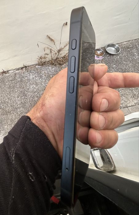 Iphone 16e 128GB. Esta novo 400euros