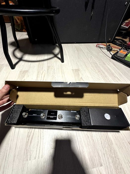 Hotone Ampero Control (Pedal Controlador MIDI Bluetooth)