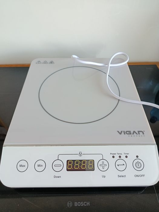 kuchenka indukcyjna jednostrefowa płyta wolnostojąca biała