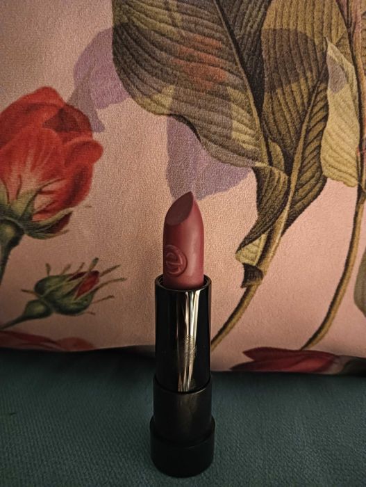 Essence Long Lasting Pomadki do ust