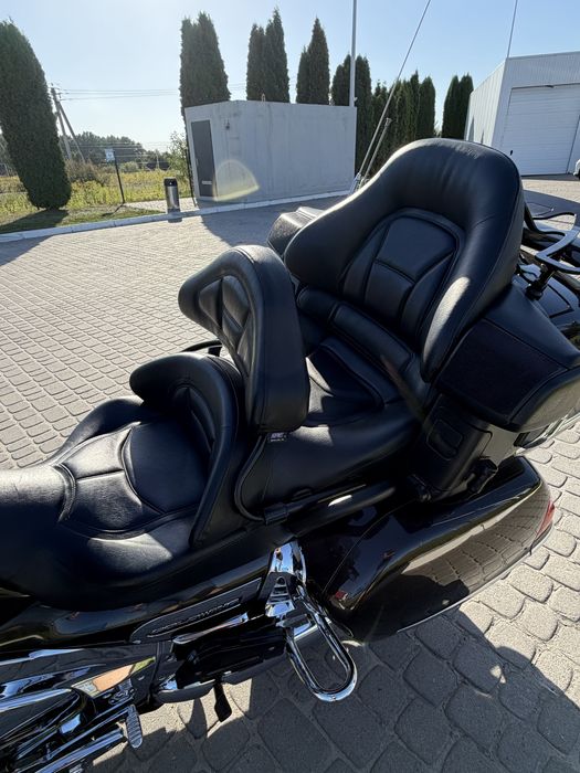 Gold Wing  GL1800  Tour Мотоцикл туристичний Голд Вінг 2010 р