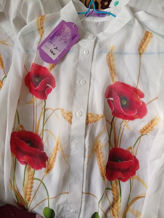 Блуза з маками жіноча