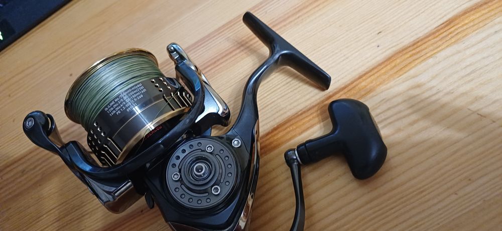 Катушка Daiwa 15 Exist 3000
