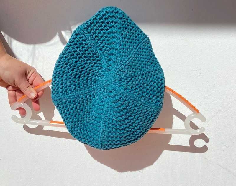 Boina Decénio azul petróleo