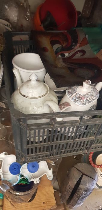 Várias loiças antigas