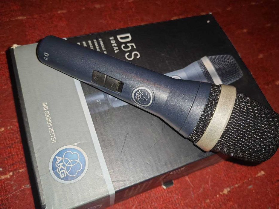 Микрофон вокальный AKG D5S поп фильтр