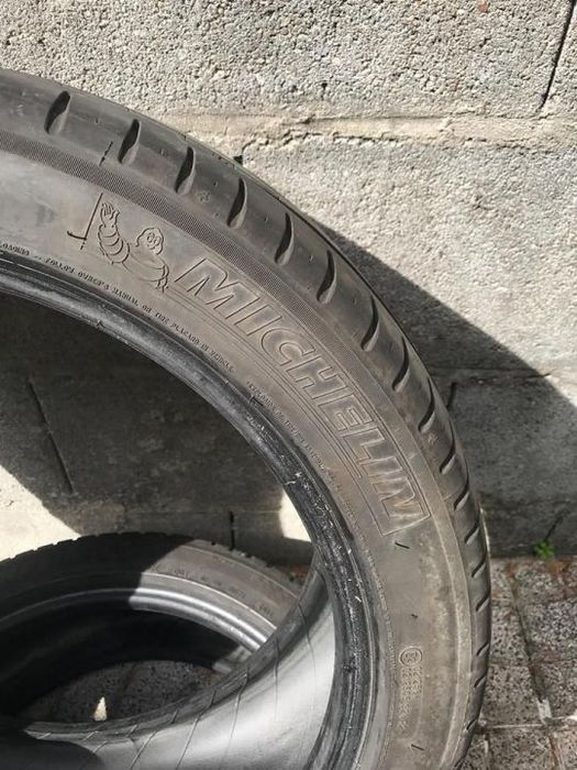 REF 058/2 Pneus usados 235/45/19 Michelin Pilot Sport 3