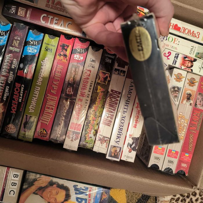 VHS- видеокассета новая. фильм кинокамедия - Твое. мое и наше.