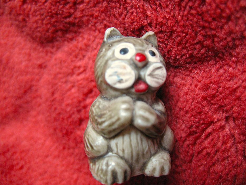 Kot - Bofrost Niemcy 1995 - miniaturka - 3 x 1,5 x 1,5 cm Khaki