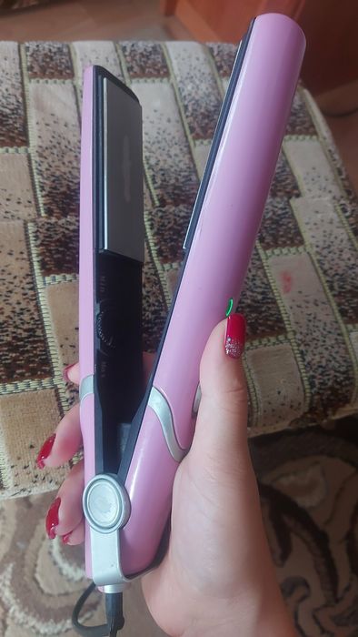 Випрямляч для волосся