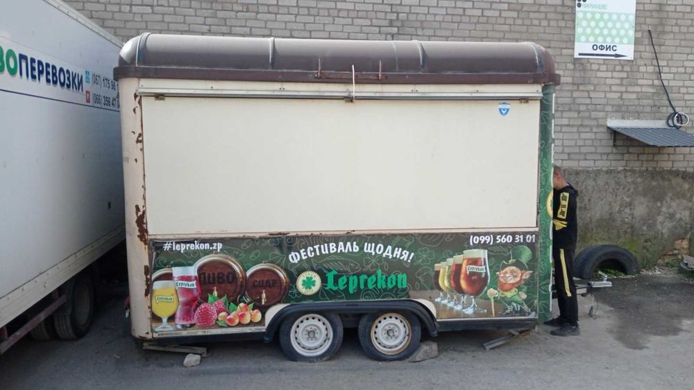 Вагончик торговый на колёсах