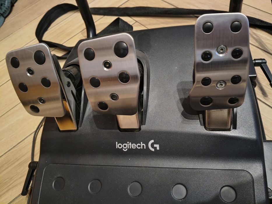 Fotel wyścigowy + kierownica Logtech PS3/4/5 i PC, stan idealny