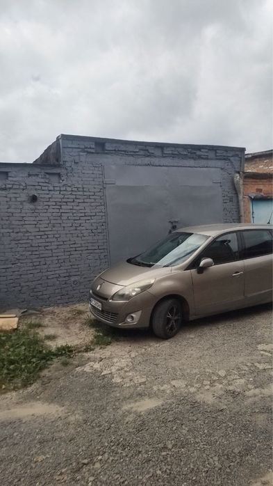 Гараж в оренду місто луцьк Вишенського 19 а