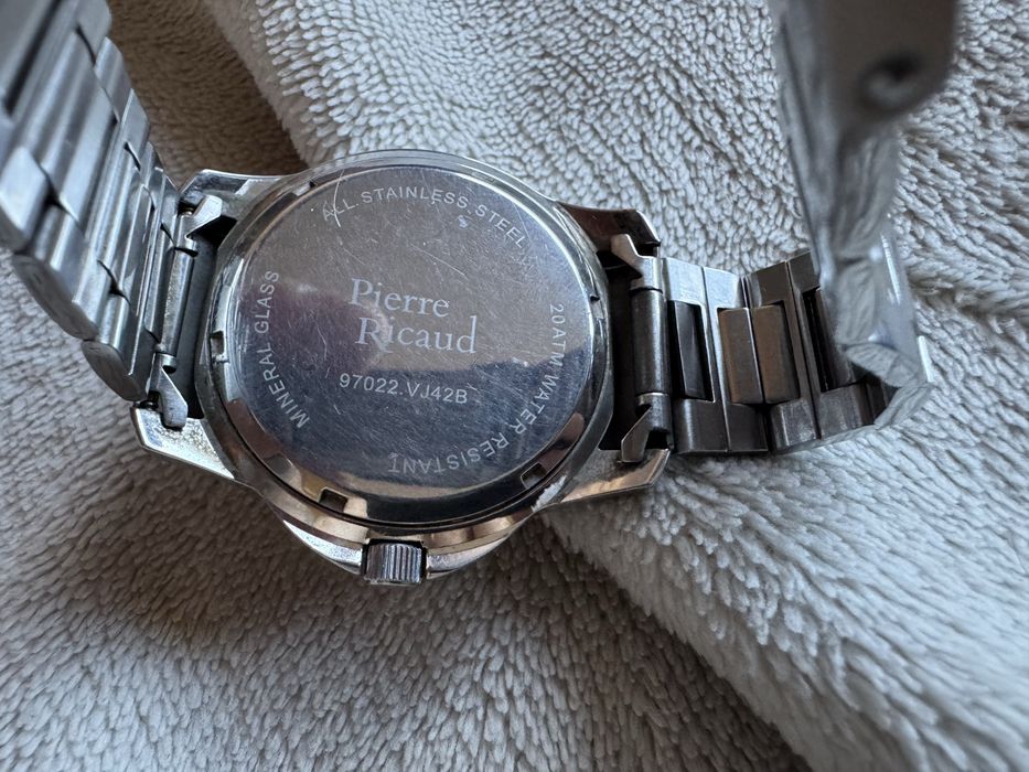 Zegarek Pierre Ricaud 200m