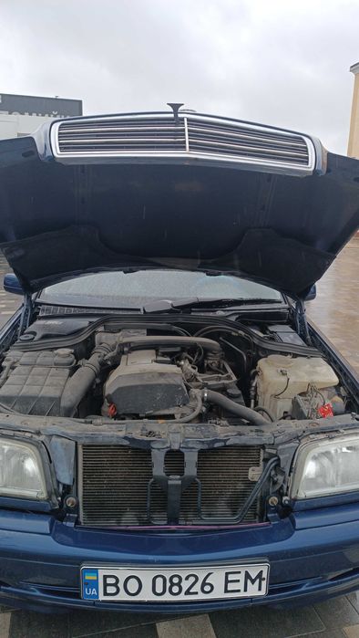 Мерседес Бенц С-180