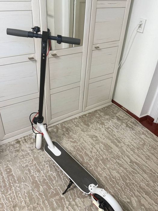 Електро самокат.