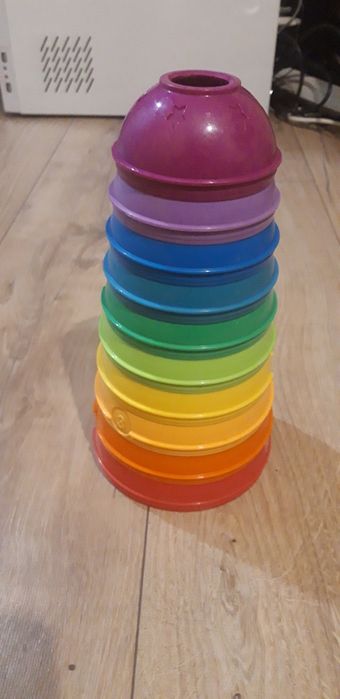 Fisher Price пірамідка, ноутбук, ліхтарик