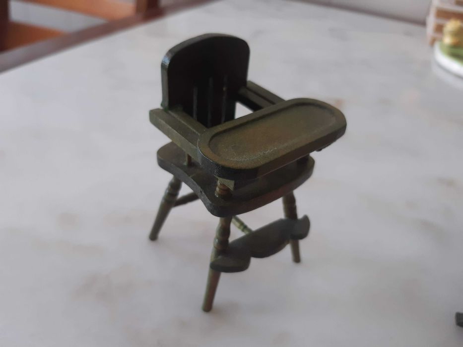 Miniatura mobília sala madeira,8 peças, cor verde, anos 90, como nova