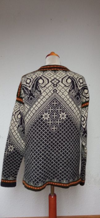 Sweter kardigan zimowy